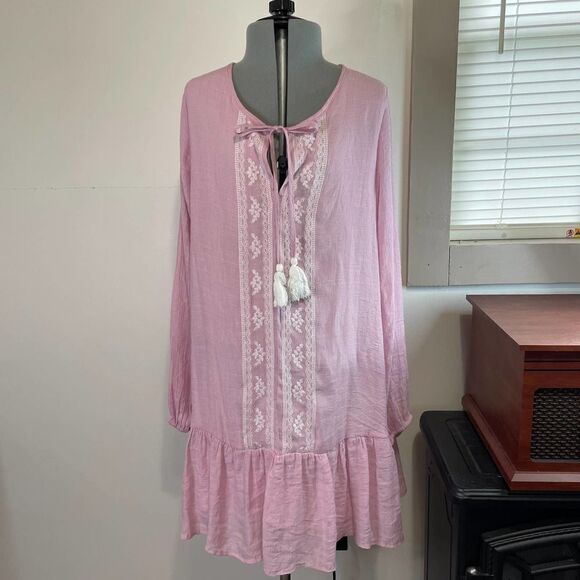 entro Dresses & Skirts - Entro Pink Embroidered Tunic Boho Dress Size Medium